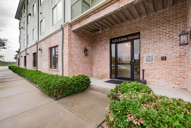 Lofts at Fair Park - Lofts at Fair Park