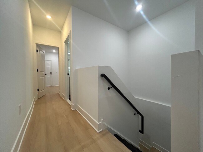 Photo - 612 N 39th St Unit 612 N 39th St 1