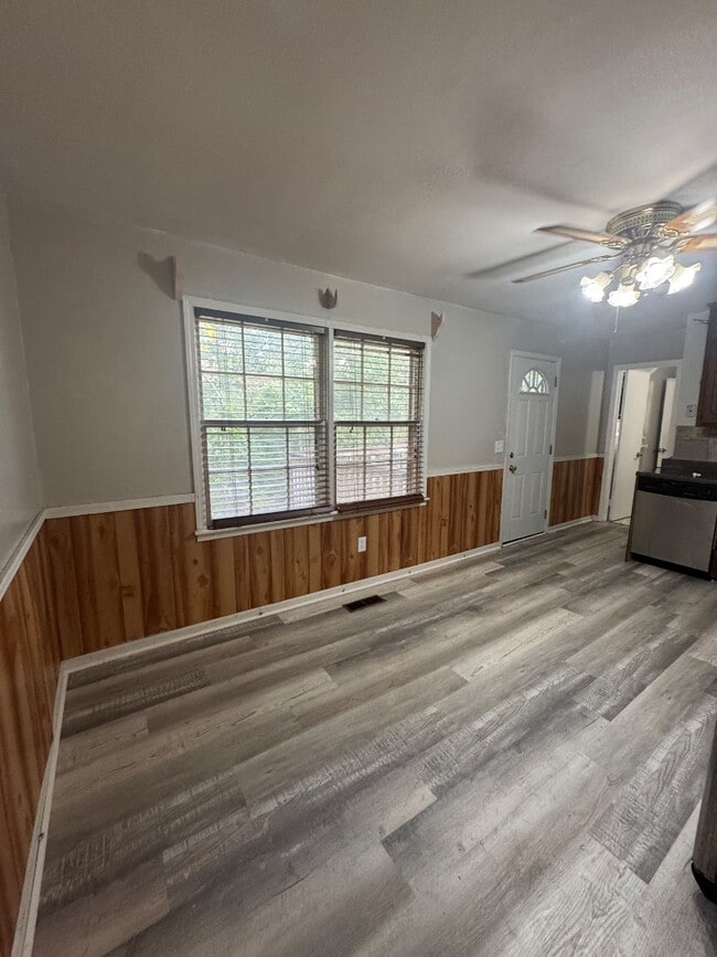 Photo - 1500 6th St NW