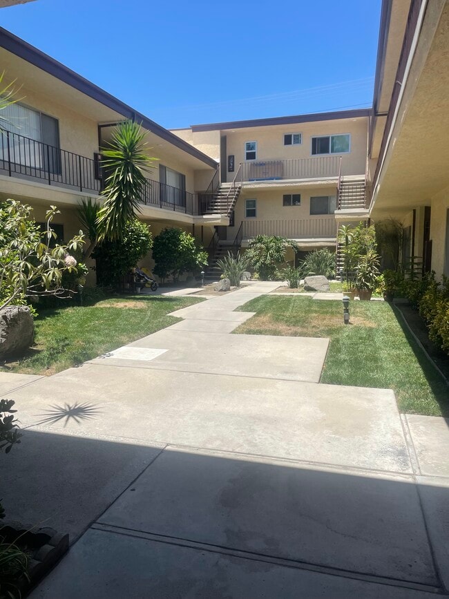 Photo - Loggia Apartments