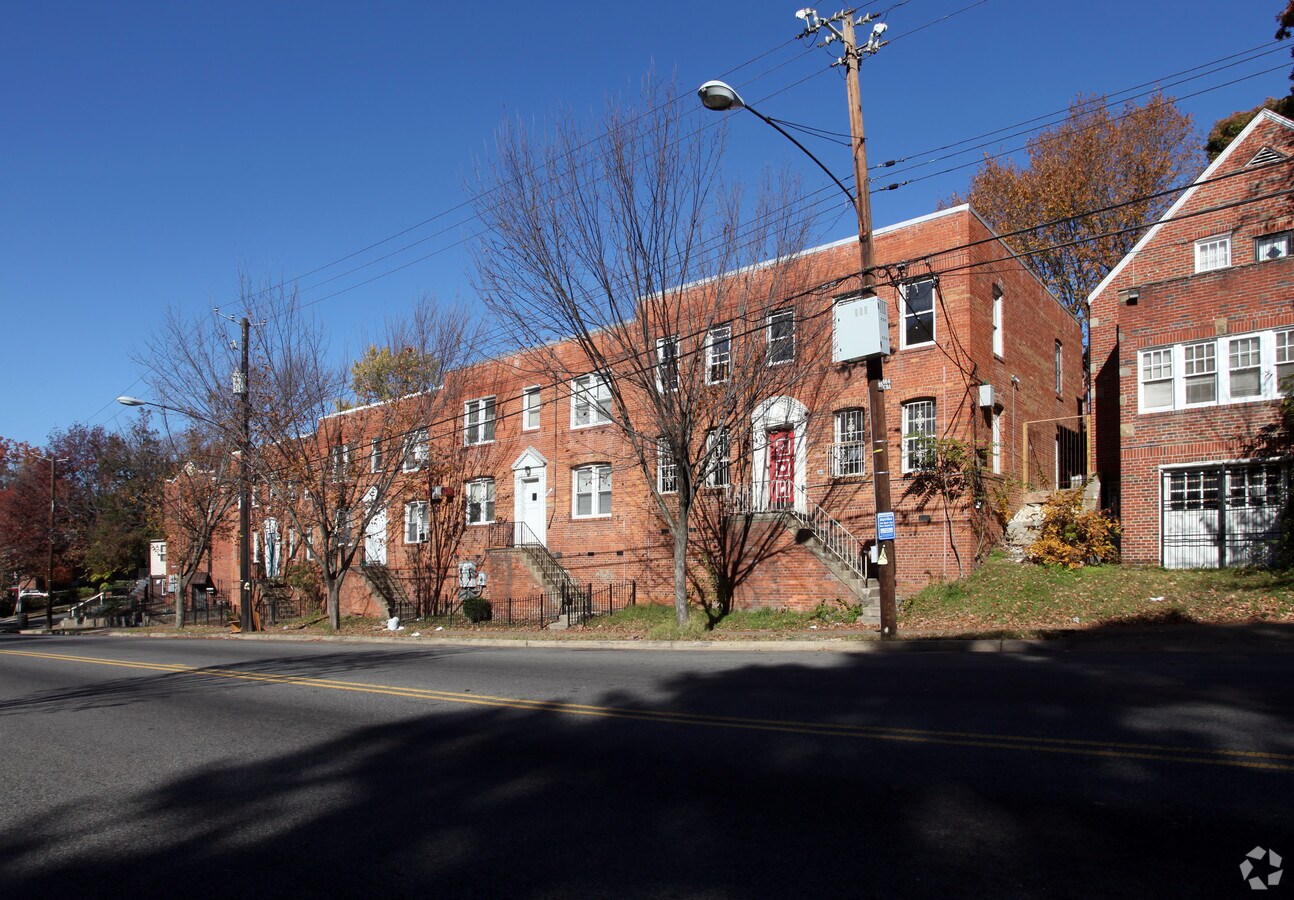 Photo - 566 Malcolm X Blvd SE Apartments