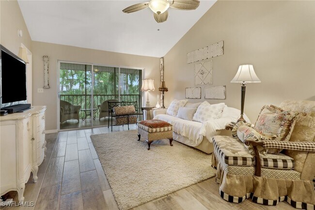 Building Photo - 3002 Sandpiper Bay Cir Unit A305