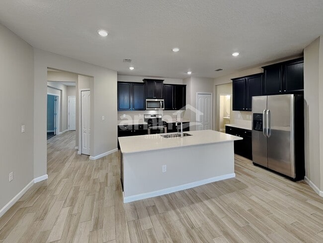 Photo - 37 Trumpco Dr