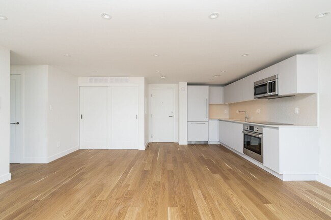 Photo - 4 Overland Drive Unit 101