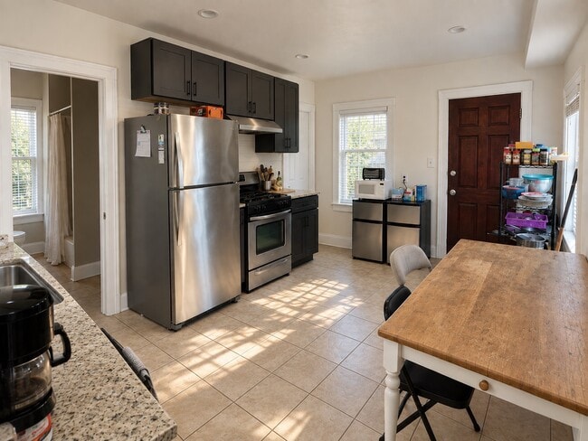 122 Murray St Unit 1