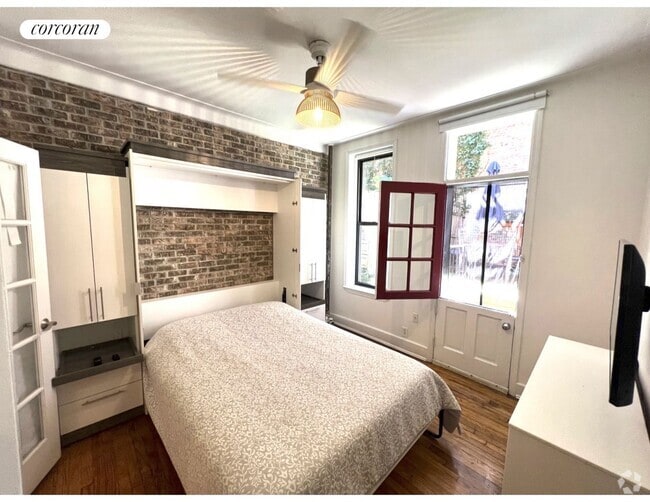 Building Photo - 210 E 84th St Rental