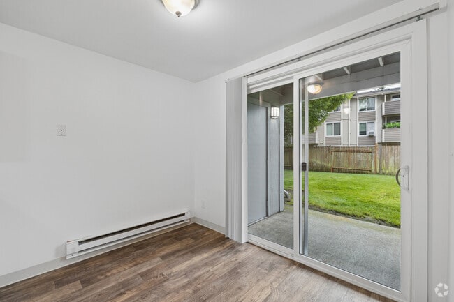 2BR, 1BA - 780SF - Dining Room