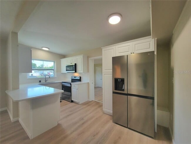 Photo - 6267 Hampton Dr N