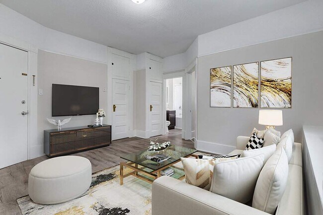 Building Photo - Rideau Classic