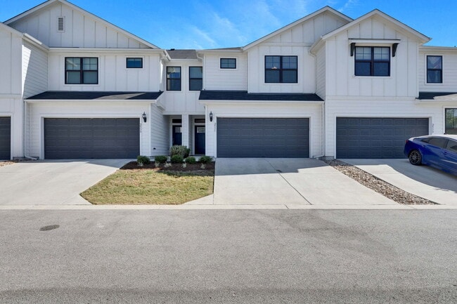 Photo - 253 Fieldwood Dr Unit C