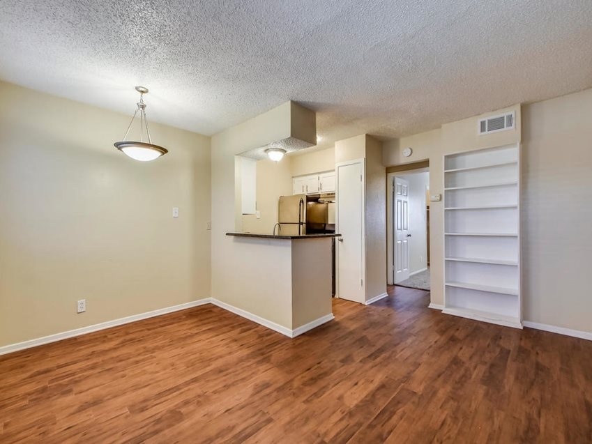 Great pricing for a 2 bedroom so close to ... - Great pricing for a 2 bedroom so close to ... Condominio Unidad 106