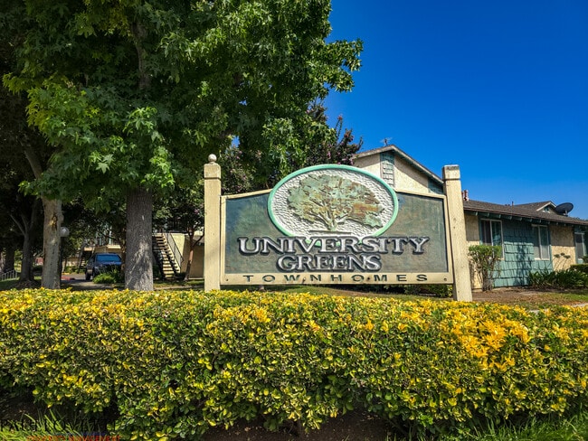 Building Photo - 2561 Gonzaga Ln Unit 2561 Rental