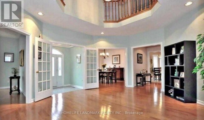 Photo - 705 Gagnon Pl