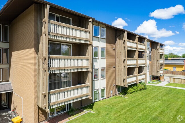 Photo - Lakeview Mews