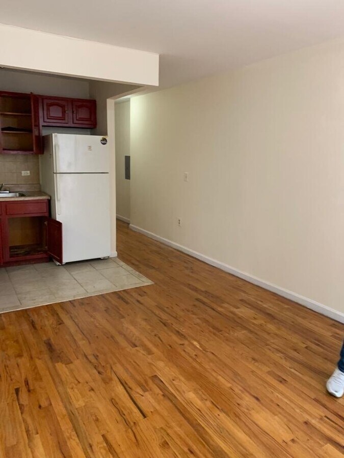 Photo - 455 E 181st St Unit 2 fl