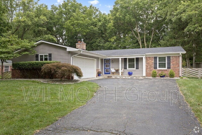 Building Photo - 10336 Orchard Park Dr N Rental