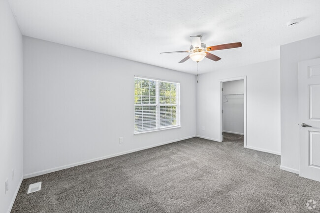 3BR, 3BA - 1,550SF - Primary Bedroom