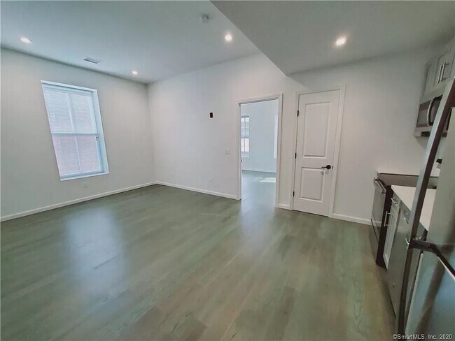 Photo - 36 Atlantic St Unit 404