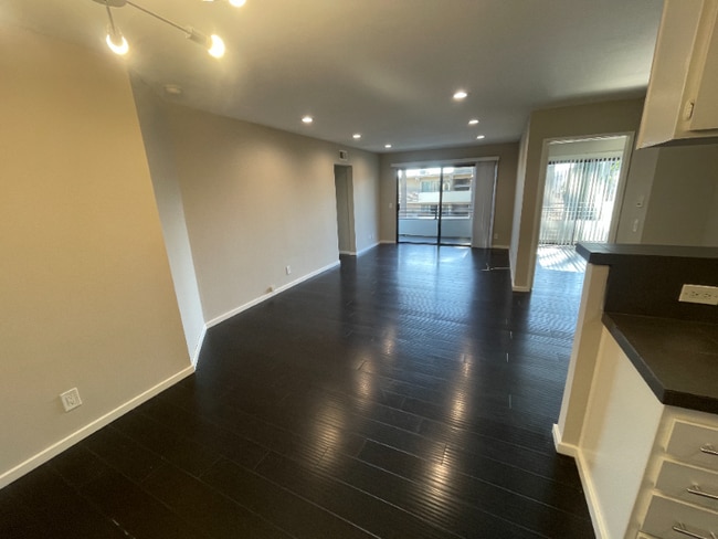 Photo - 7531 Hampton Ave Unit 201