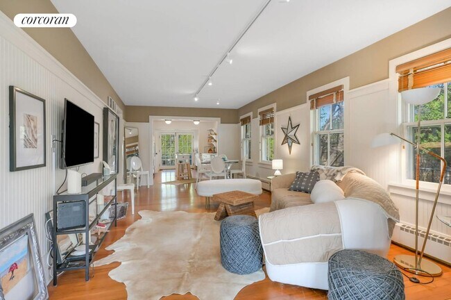 Photo - 55 McGuirk St