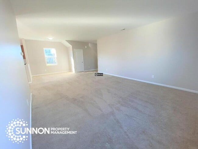 Photo - Charming 4 Bed, 3 Bath Home Corner Lot in Indian Trail!