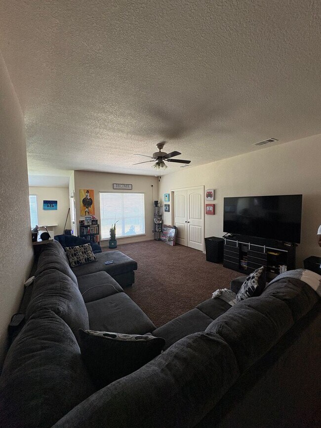 Photo - Beautiful 5 bedroom