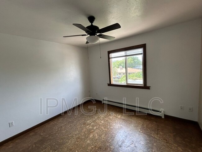 Photo - 2867 Pinyon Ave