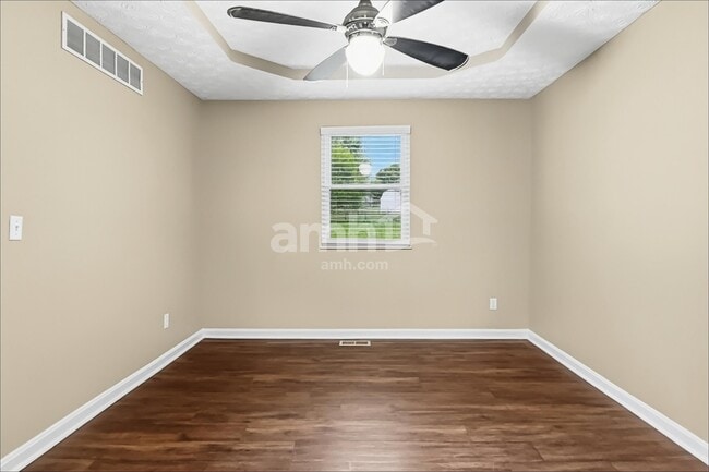 6714 Midnight Sun Dr