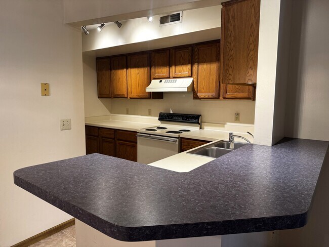 Photo - 3686 Harris Ave NW