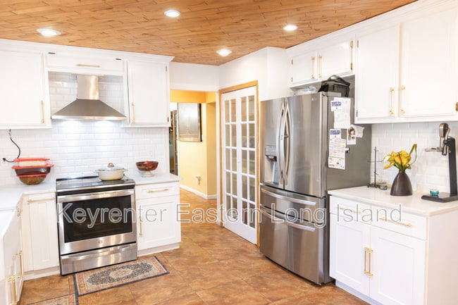 Photo - 30 Dumond Pl