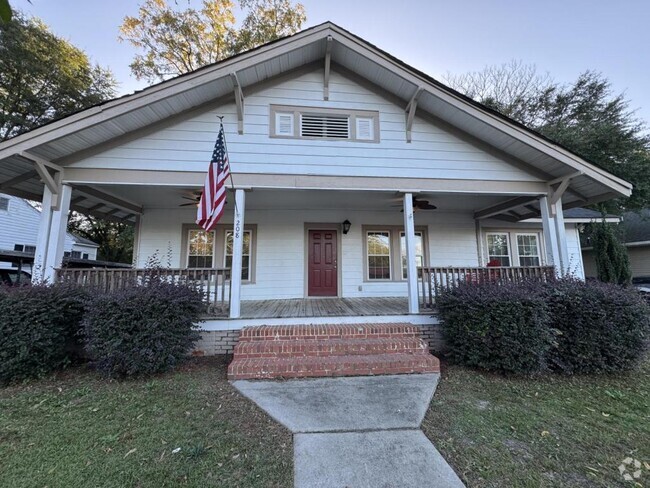 Building Photo - 208 S Dargan St Rental