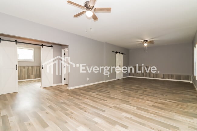 Photo - 39 Little Crk Mnr Ct