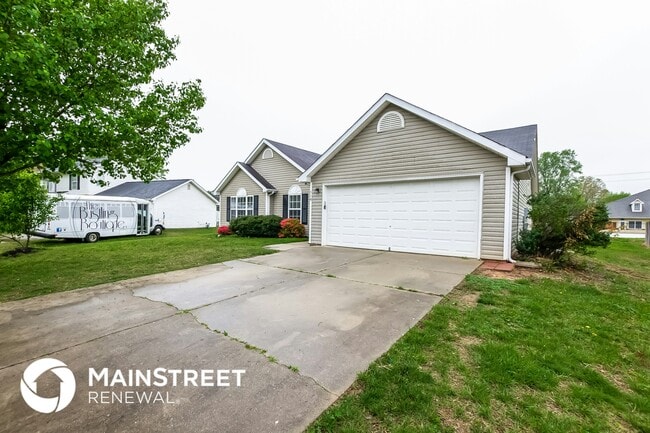 Photo - 110 Medford Cir