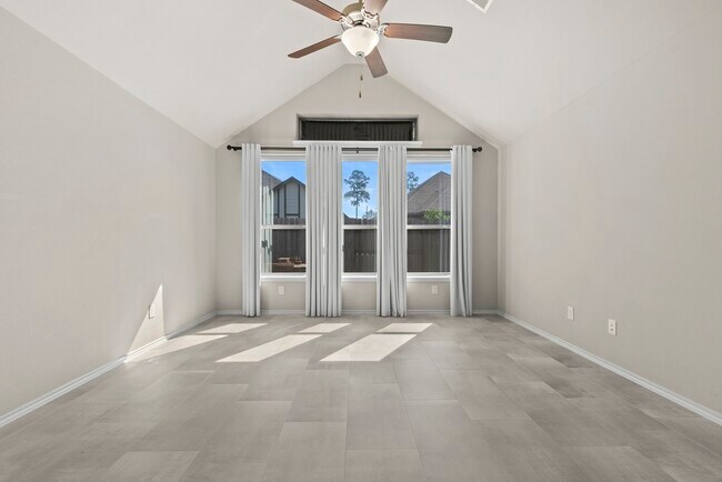 Photo - 25402 Kidwiler Dr