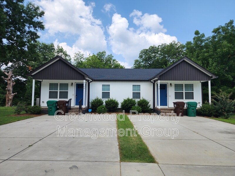 Photo - 414 Whiteoak St Unit A