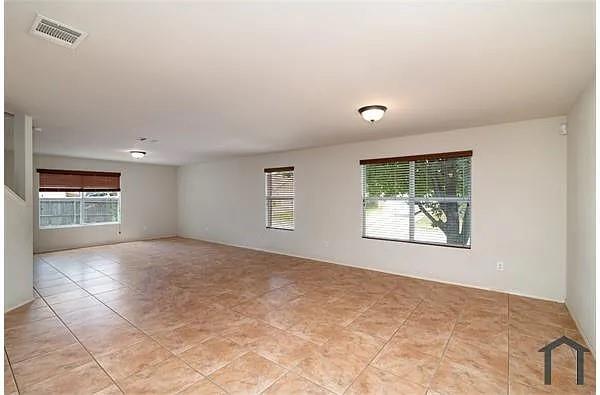 Photo - 4900 Meadow Trails Dr