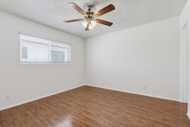 Photo - 6113 8th Ave