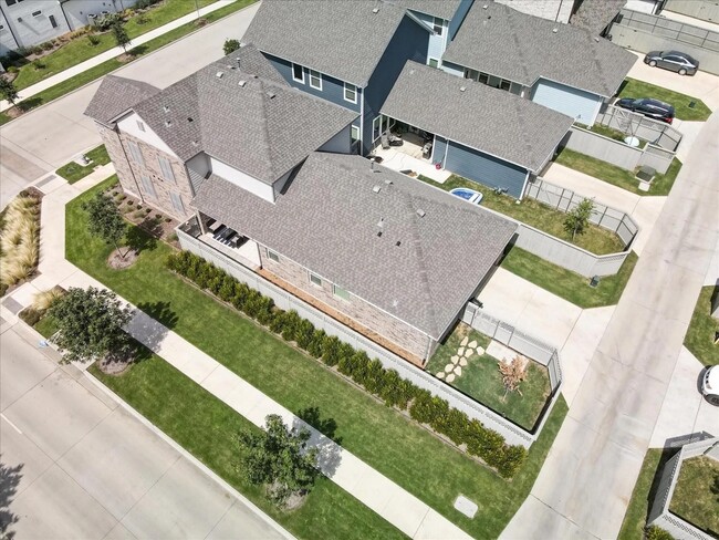 Photo - 2629 Cobbler St