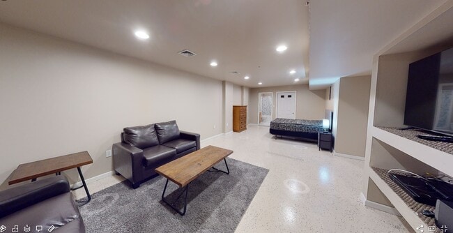 Photo - 114-136 Irondale Rd