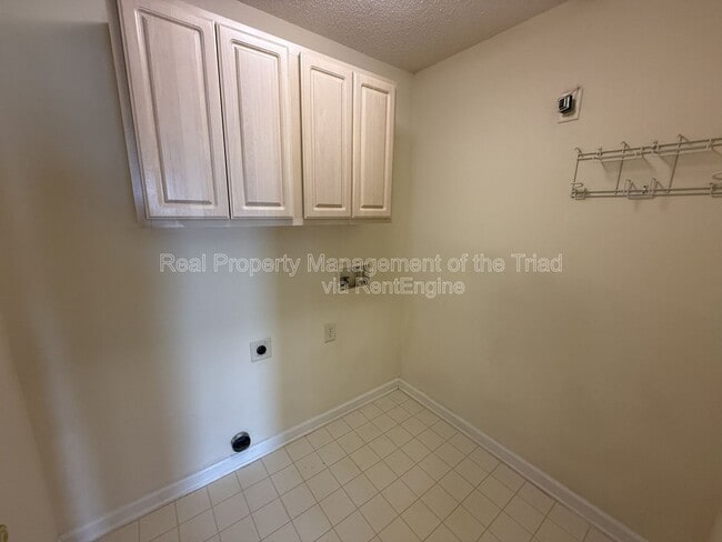 Photo - 5810 Battery Dr