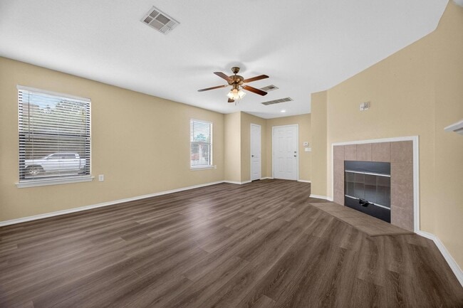 Photo - 8813 Wiley Way