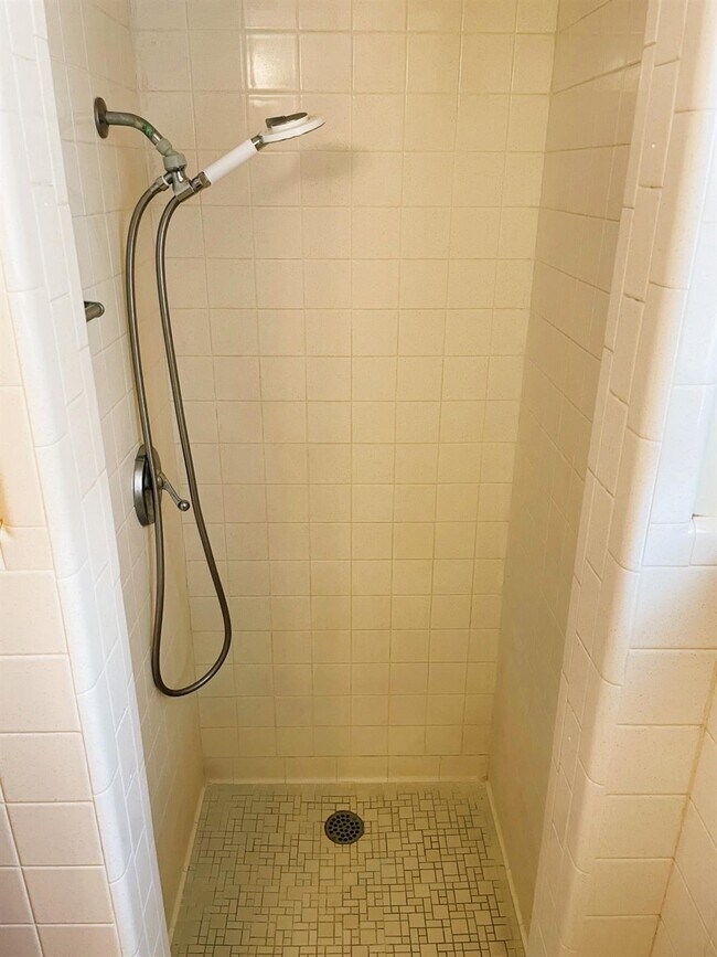 Photo - 1306 46th Pl