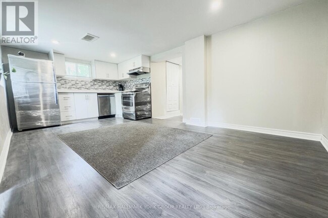 Photo - 6072 Hillsdale Dr