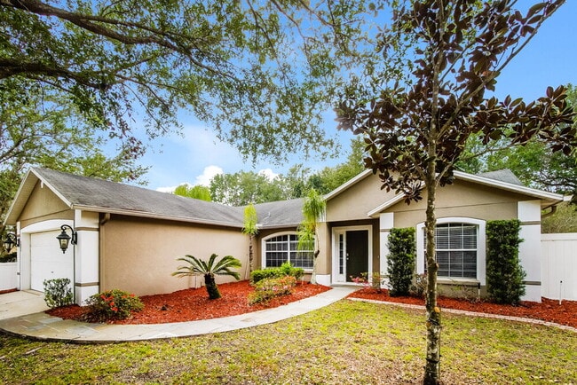 Photo - 605 Cherry Laurel St