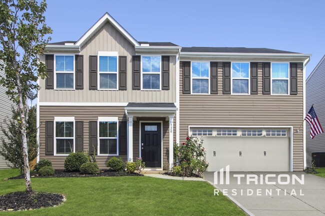 Photo - 120 Castlebrook Dr House