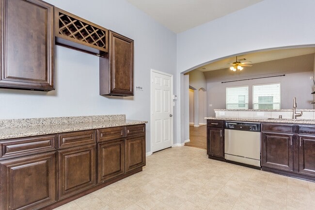 Photo - 5506 Stonefield Ct