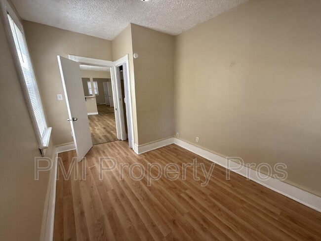 Photo - 2945 N 23rd St