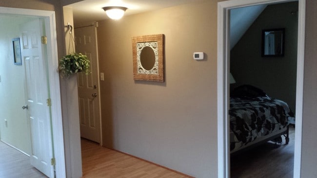 Front Entrance - 125 Pleasant St Unit 3