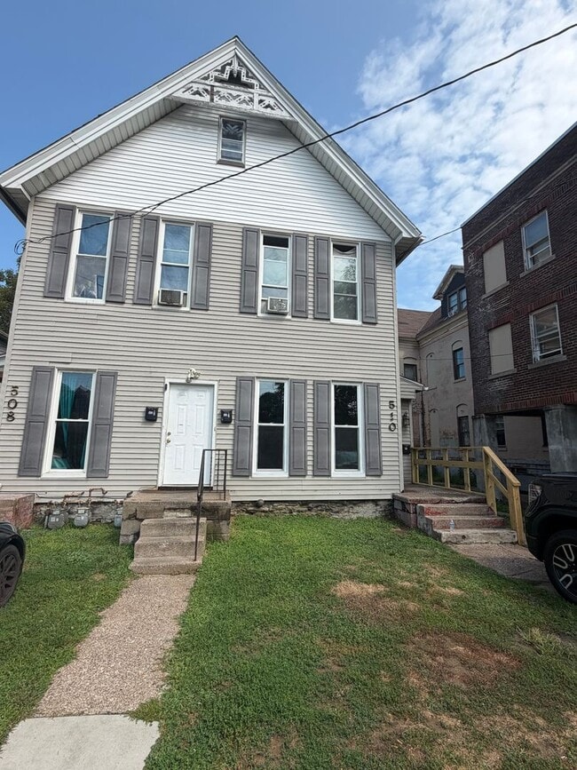 Building Photo - 508-10 E 6th St Unit #1