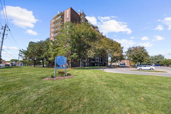 Photo - Chatham Towers